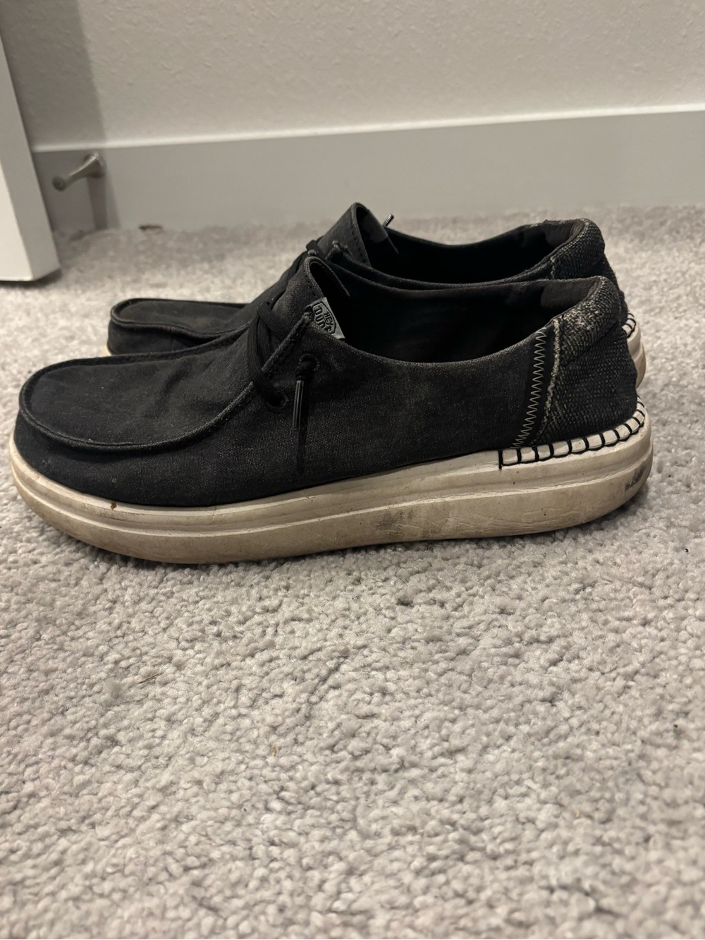 Wendy Rise Hey Dude Women’s 11